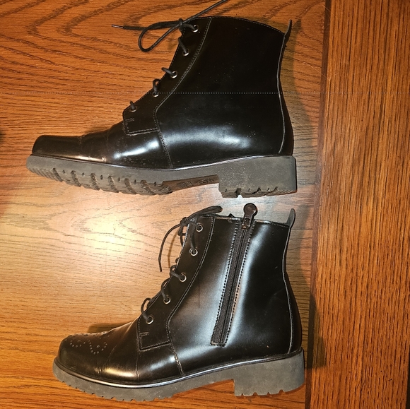 Munro Sara Boot - Picture 7 of 14